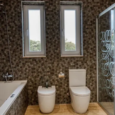 Sleeps 10 Pool Wifi * Льорет-де-Мар