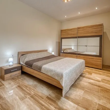 Sleeps 10 Pool Wifi *